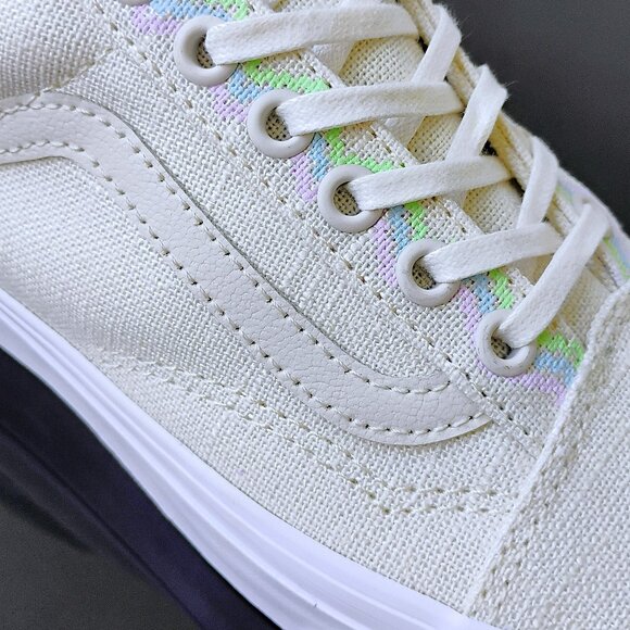 Vans Women's Old Skool Hemp Linen Sneaker in Subtle & Elegant Turtledove - Picture 4 of 12